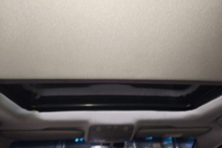 Used Buick GT 2014 XT 1.6L Automatic Comfort Edition Headliner
