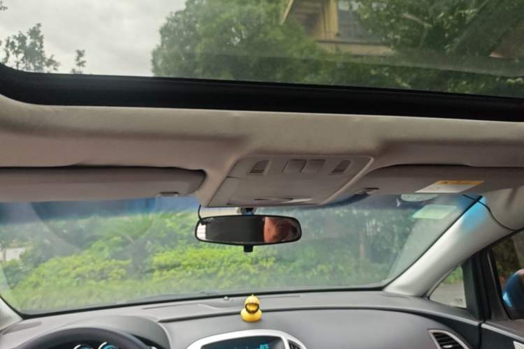 Used Buick GT 2014 XT 1.6L Automatic Fashion Edition Headliner