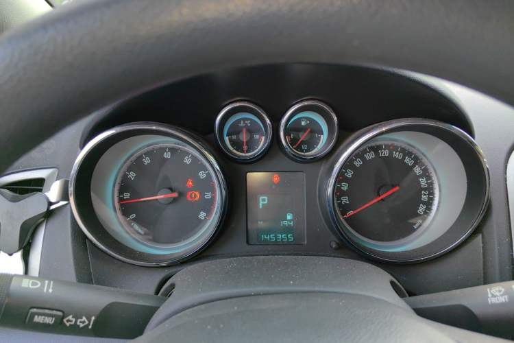 Used Buick GT 2014 XT 1.6L Automatic Fashion Edition Instrument Cluster