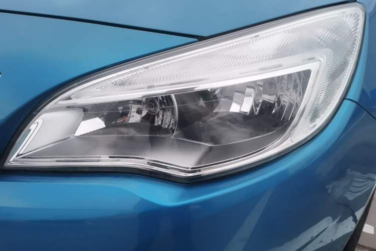 Used Buick GT 2014 XT 1.6L Automatic Fashion Edition Left Front Headlight