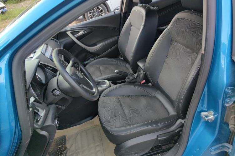 Used Buick GT 2014 XT 1.6L Automatic Fashion Edition Left Front Seat