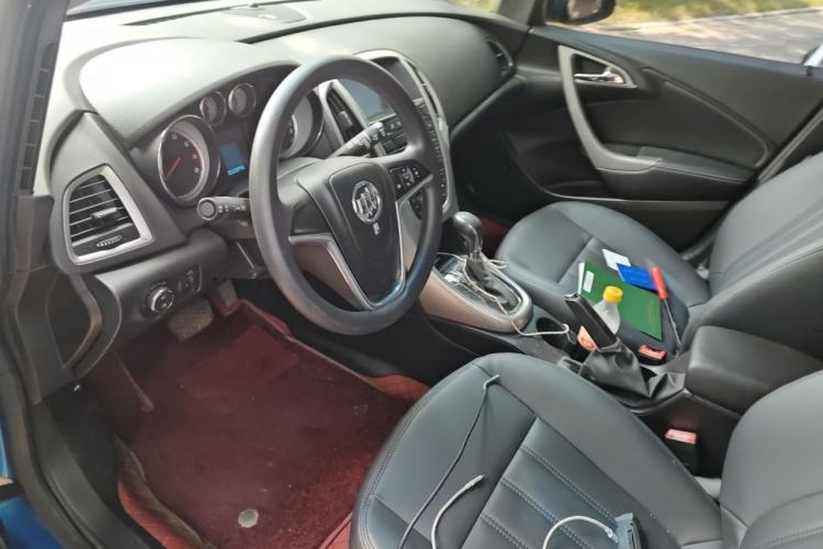 Used Buick GT 2014 XT 1.6L Automatic Fashion Edition Left Front Seat