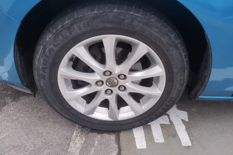 Used Buick GT 2014 XT 1.6L Automatic Fashion Edition Left Front Wheel Hub