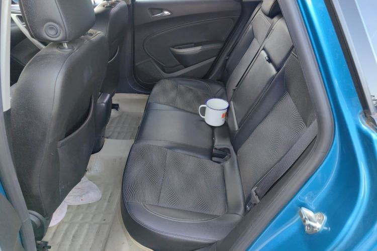 Used Buick GT 2014 XT 1.6L Automatic Fashion Edition Left Rear Seat
