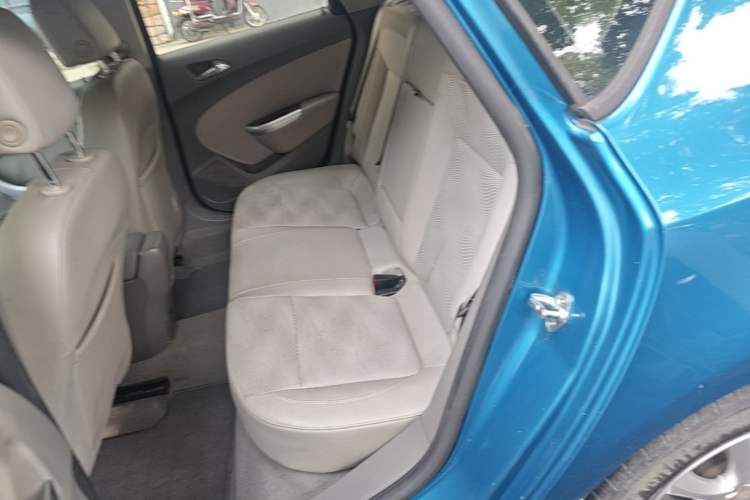 Used Buick GT 2014 XT 1.6L Manual Entry-Level Model Left Rear Seat