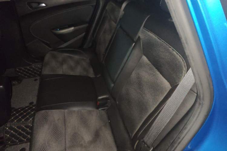 Used Buick GT 2014 XT 1.6L Automatic Fashion Edition Left Rear Seat