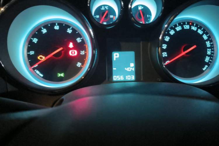 Used Buick GT 2014 XT 1.6L Automatic Fashion Edition Odometer Close Up