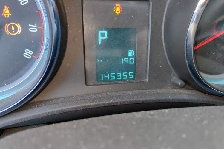 Used Buick GT 2014 XT 1.6L Automatic Fashion Edition Odometer Close Up