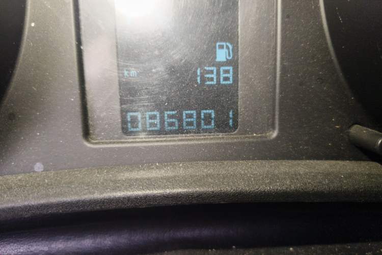 Used Buick GT 2014 XT 1.6L Automatic Comfort Edition Odometer Close Up