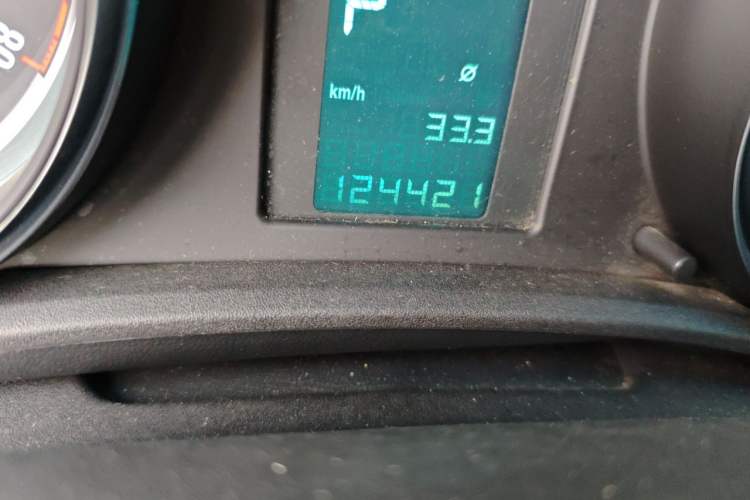 Used Buick GT 2014 XT 1.6L Automatic Fashion Edition Odometer Close Up