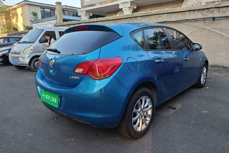 Used Buick GT 2014 XT 1.6L Automatic Fashion Edition Rear Right 45 Deg