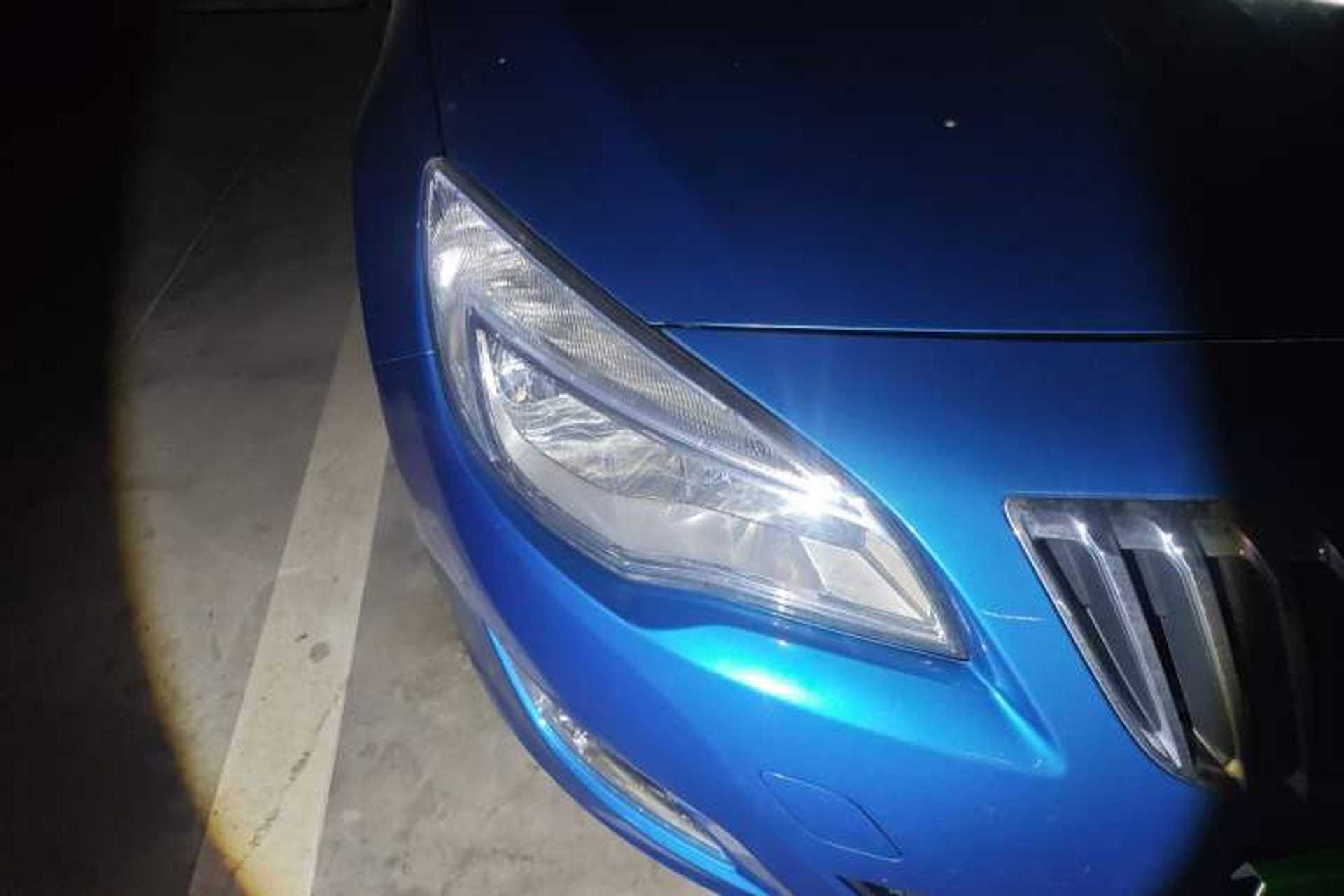 Used Buick GT 2014 XT 1.6L Automatic Fashion Edition Right Front Headlight