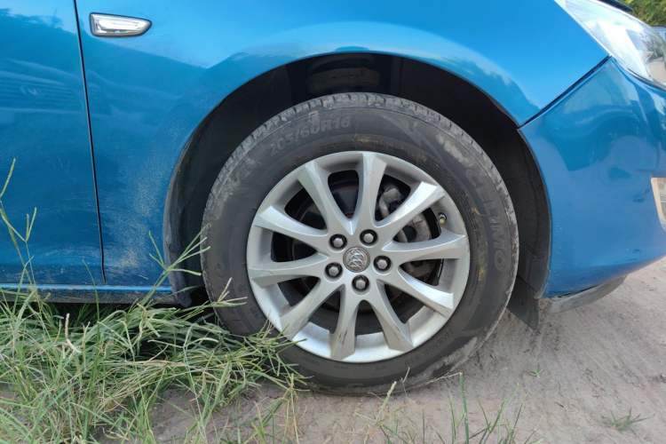 Used Buick GT 2014 XT 1.6L Automatic Fashion Edition Right Front Wheel Hub