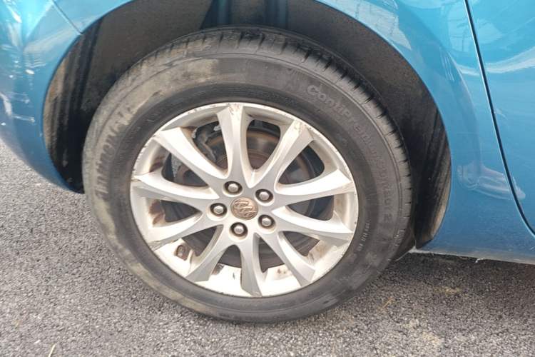 Used Buick GT 2014 XT 1.6L Manual Entry-Level Model Right Rear Wheel Hub