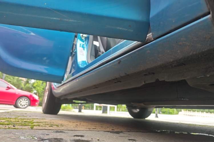 Used Buick GT 2014 XT 1.6L Automatic Fashion Edition Right Side Sill