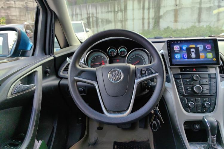 Used Buick GT 2014 XT 1.6L Automatic Fashion Edition Steering Wheel