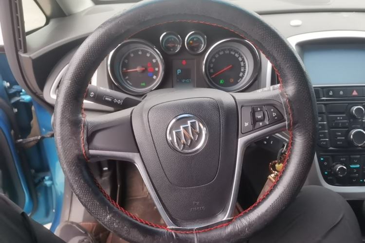 Used Buick GT 2014 XT 1.6L Automatic Fashion Edition Steering Wheel