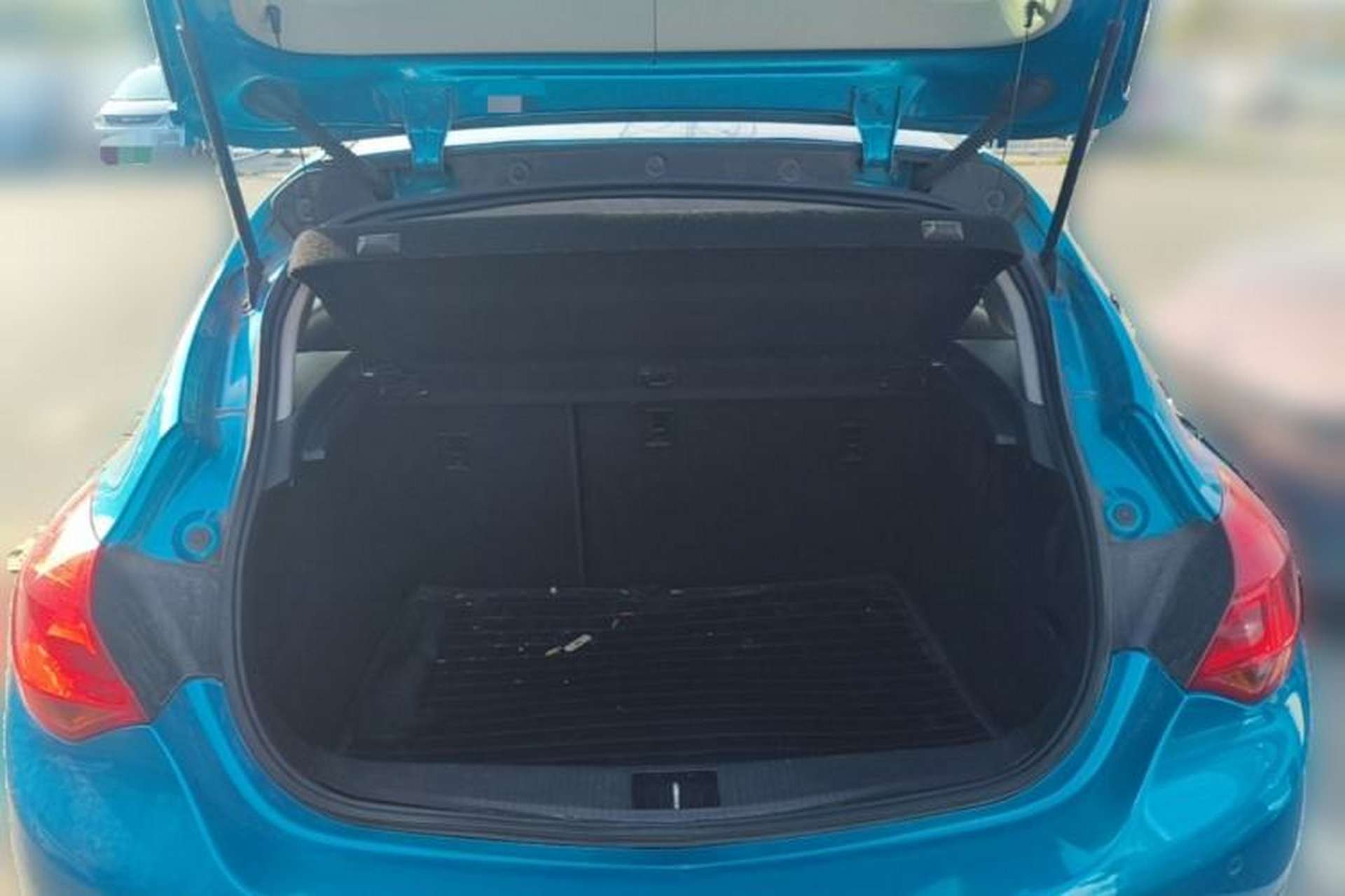 Used Buick GT 2014 XT 1.6L Automatic Fashion Edition Trunk