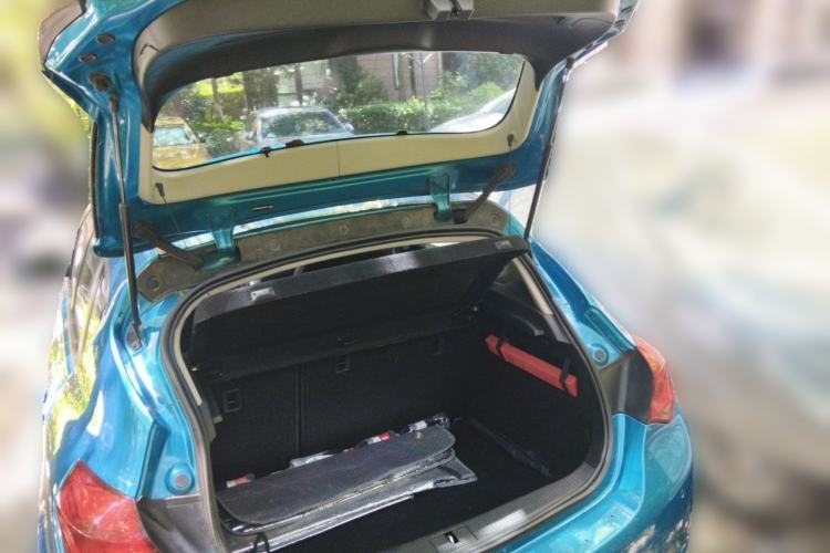 Used Buick GT 2014 XT 1.6L Automatic Fashion Edition Trunk
