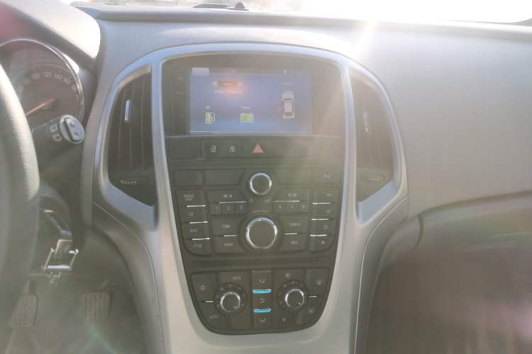 Used Buick GT 2014 XT 1.6L Manual Entry-Level Model Audio And AC Panel