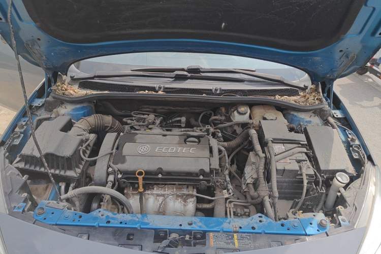 Used Buick GT 2014 XT 1.6L Automatic Fashion Edition Engine Bay