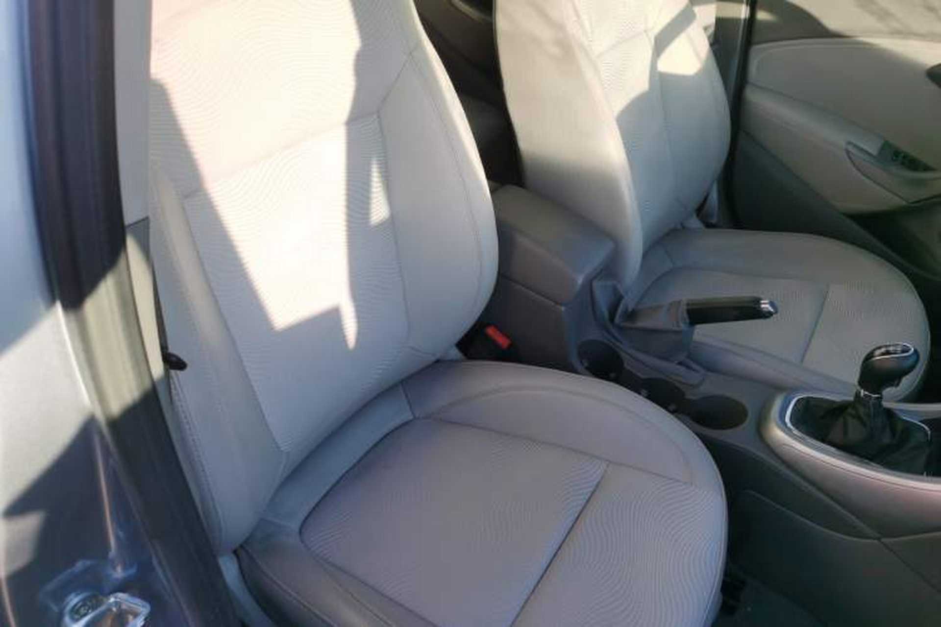 Used Buick GT 2014 XT 1.6L Manual Entry-Level Model Right Front Seat