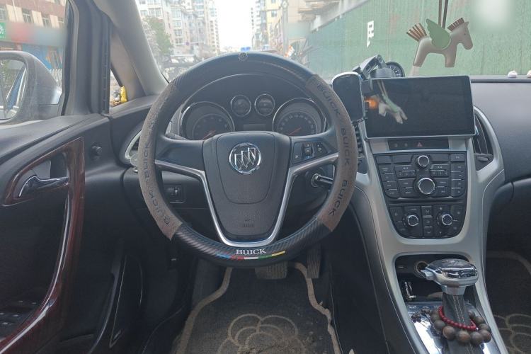 Used Buick GT 2014 XT 1.6L Automatic Fashion Edition Steering Wheel