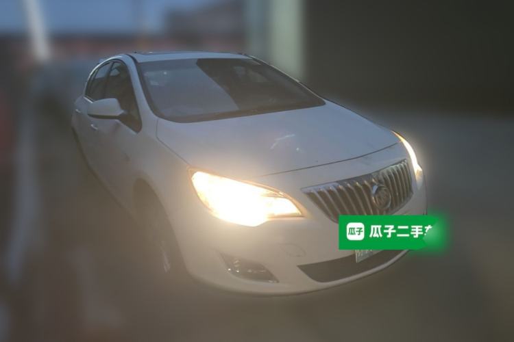 Used Buick GT 2014 XT 1.6L Manual Entry-Level Model Front Right 45 Deg