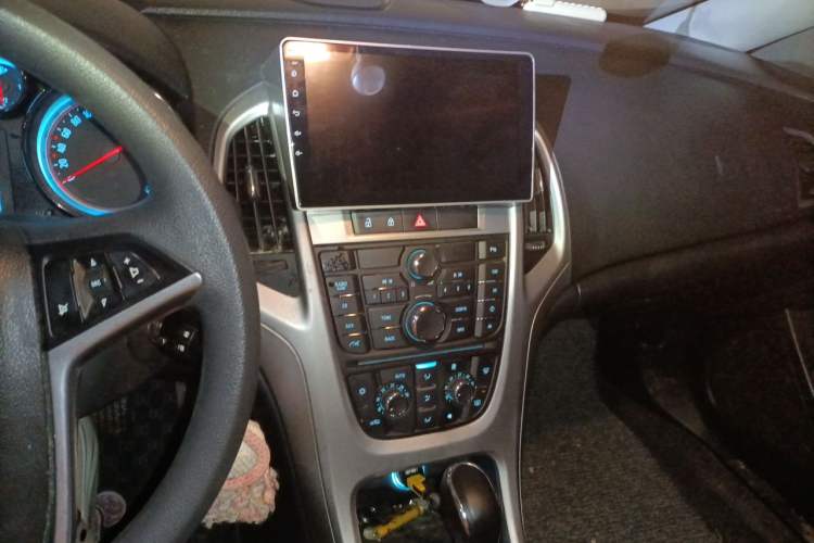 Used Buick GT 2014 XT 1.6L Automatic Fashion Edition Audio And AC Panel