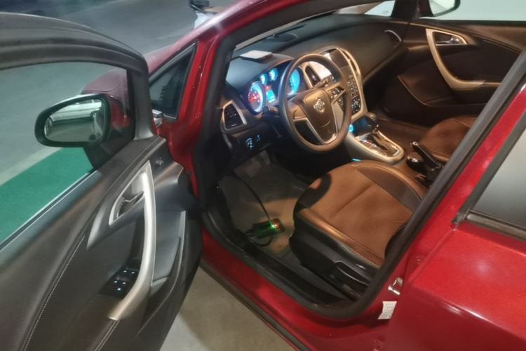 Used Buick GT 2014 XT 1.6L Automatic Fashion Edition Driver Seat