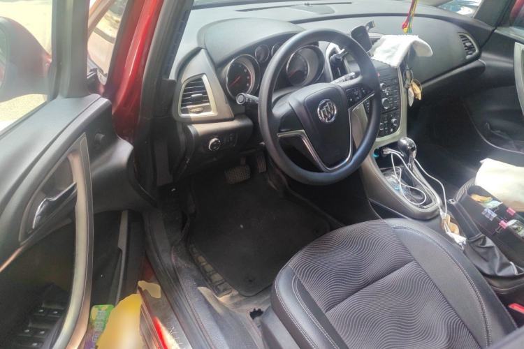 Used Buick GT 2014 XT 1.6L Automatic Fashion Edition Driver Seat