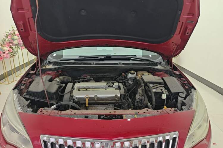 Used Buick GT 2014 XT 1.6L Automatic Fashion Edition Engine Bay