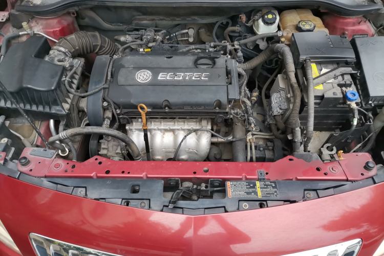 Used Buick GT 2014 XT 1.6L Automatic Fashion Edition Engine Bay