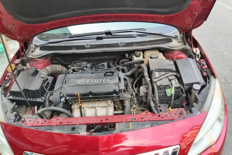 Used Buick GT 2014 XT 1.6L Automatic Fashion Edition Engine Bay
