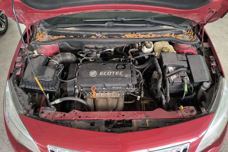 Used Buick GT 2014 XT 1.6L Automatic Fashion Edition Engine Bay