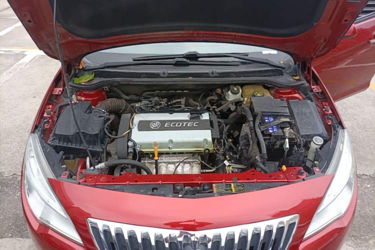 Used Buick GT 2014 XT 1.6L Automatic Fashion Edition Engine Bay