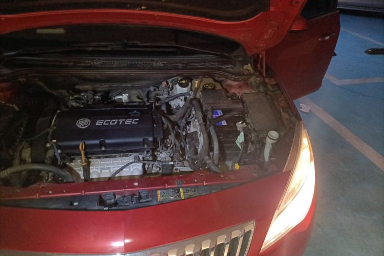 Used Buick GT 2014 XT 1.6L Automatic Fashion Edition Engine Bay Left