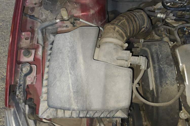 Used Buick GT 2014 XT 1.6L Automatic Fashion Edition Engine Bay Right
