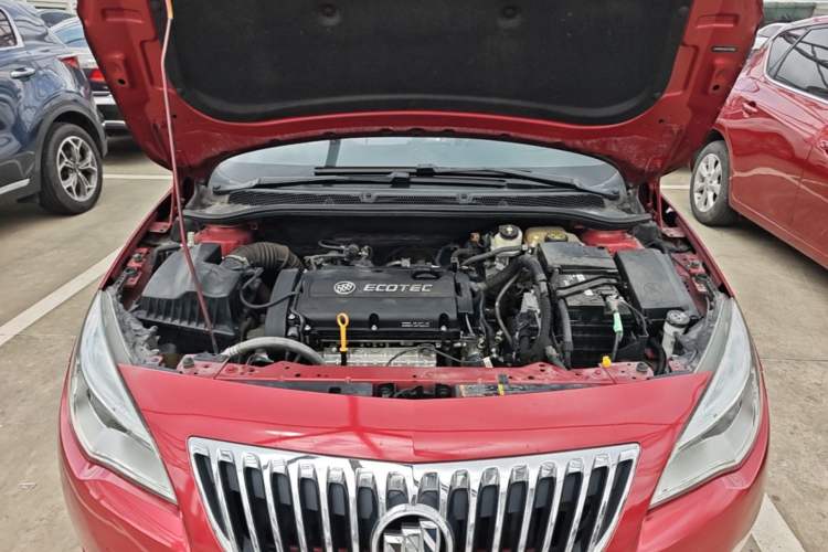 Used Buick GT 2014 XT 1.6L Automatic Fashion Edition Engine Bay