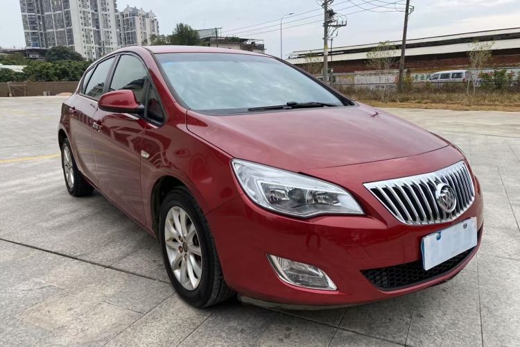 Used Buick GT 2014 XT 1.6L Automatic Fashion Edition Exterior 2