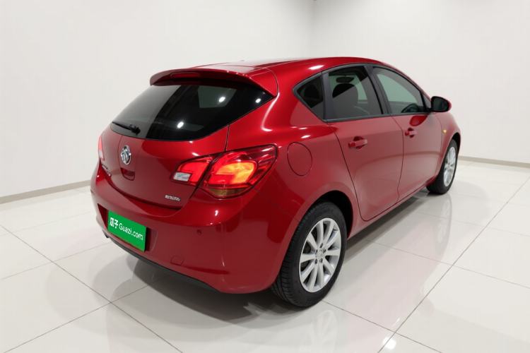 Used Buick GT 2014 XT 1.6L Automatic Fashion Edition Exterior 5