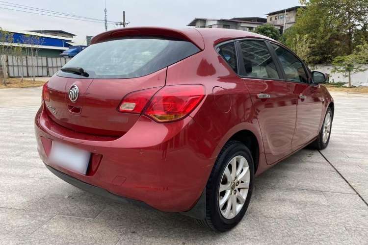 Used Buick GT 2014 XT 1.6L Automatic Fashion Edition Exterior 5