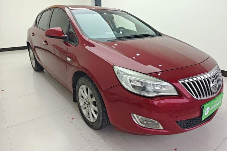 Used Buick GT 2014 XT 1.6L Automatic Fashion Edition Front Right 45 Deg