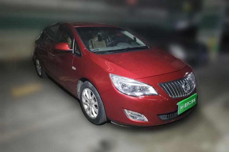 Used Buick GT 2014 XT 1.6L Manual Entry-Level Model Front Right 45 Deg
