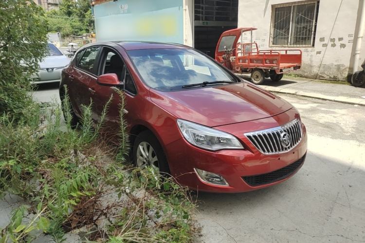 Used Buick GT 2014 XT 1.6L Automatic Fashion Edition Front Right 45 Deg