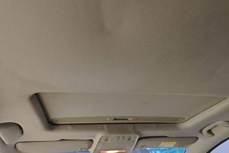 Used Buick GT 2014 XT 1.6L Automatic Fashion Edition Headliner