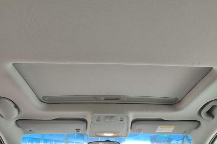 Used Buick GT 2014 XT 1.6L Automatic Fashion Edition Headliner