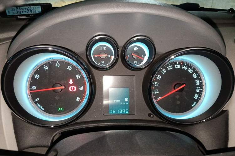 Used Buick GT 2014 XT 1.6L Manual Entry-Level Model Instrument Cluster
