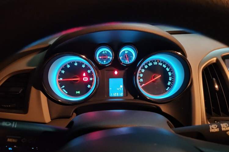 Used Buick GT 2014 XT 1.6L Manual Entry-Level Model Instrument Cluster