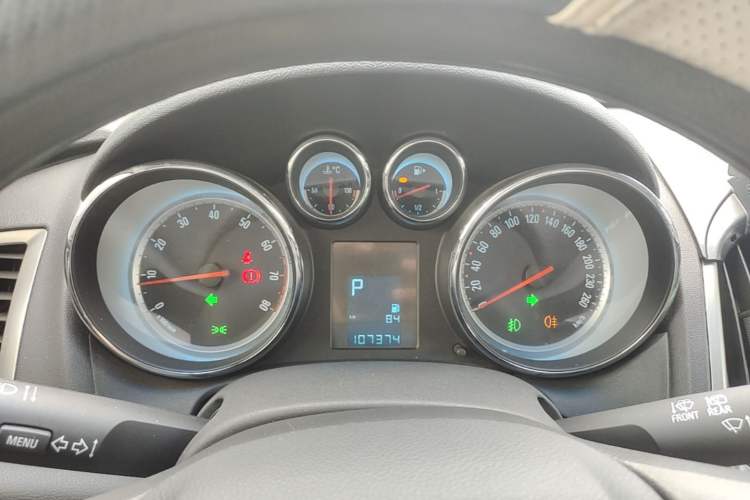 Used Buick GT 2014 XT 1.6L Automatic Fashion Edition Instrument Cluster